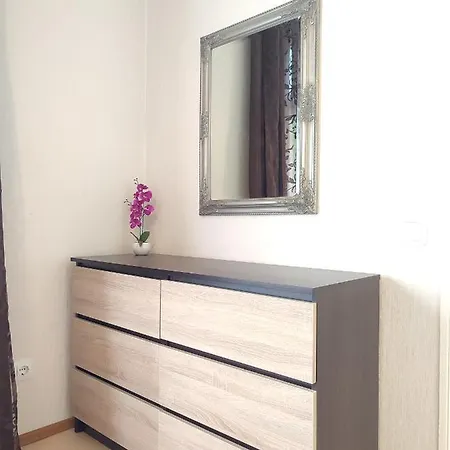 Esplanaadi 5 Apartment-the Location In