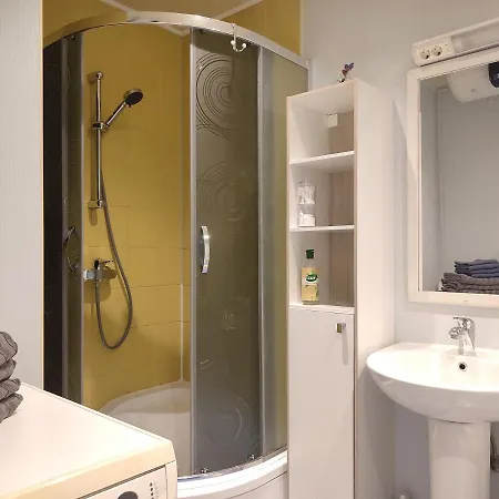 Esplanaadi 5 Apartment-the Location In Apartment *