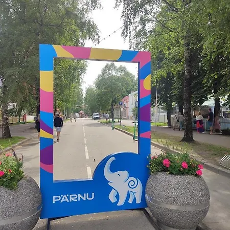 Esplanaadi 5 Apartment-the Location In Pärnu