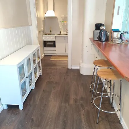 Esplanaadi 5 Apartment-the Location In Apartment
