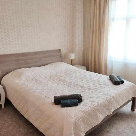 Esplanaadi 5 Apartment-the Location In Apartment
