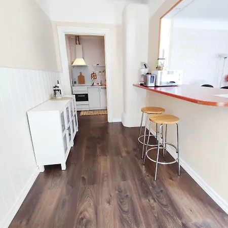Esplanaadi 5 Apartment-the Location In Parnu